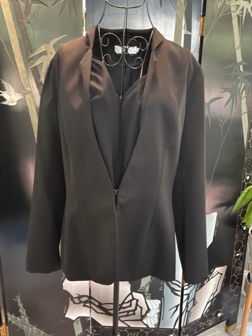 CHOLES Black Open Front Tailored Blazer Jacket Size large with shell